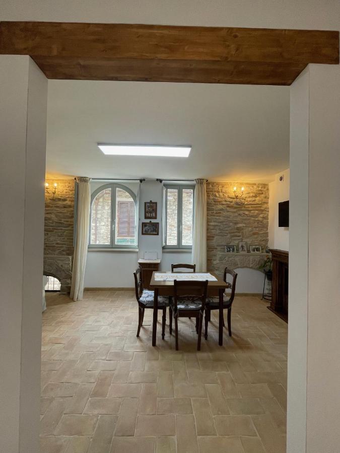 Ferienwohnung Casa La Rosa Gubbio Exterior foto