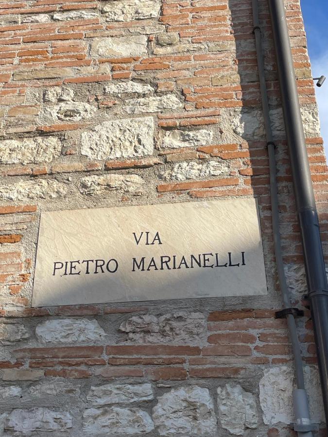 Ferienwohnung Casa La Rosa Gubbio Exterior foto