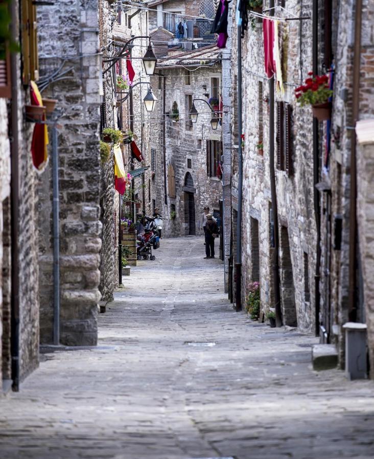 Ferienwohnung Casa La Rosa Gubbio Exterior foto