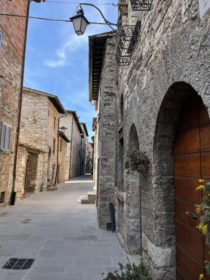 Ferienwohnung Casa La Rosa Gubbio Exterior foto