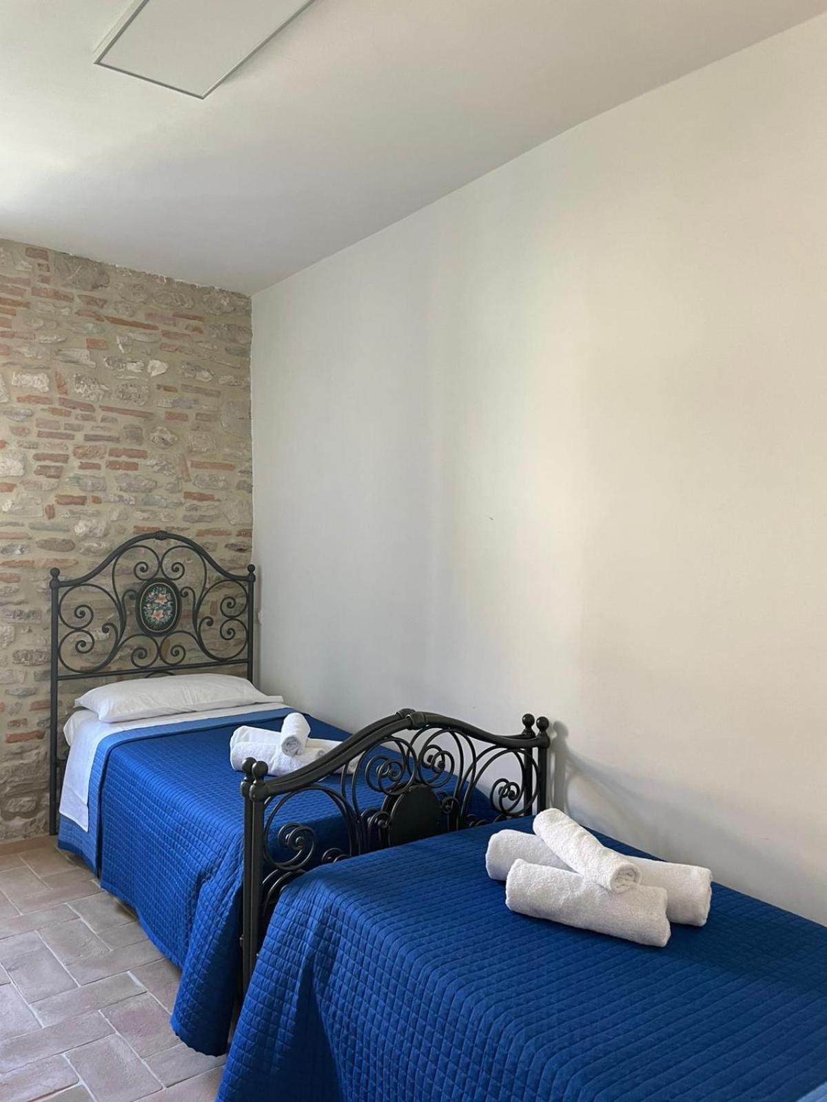 Ferienwohnung Casa La Rosa Gubbio Exterior foto